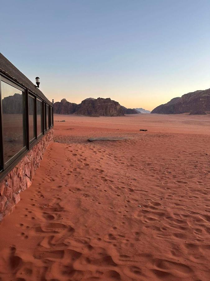 Rotana Camp Hotel Wadi Rum Bagian luar foto