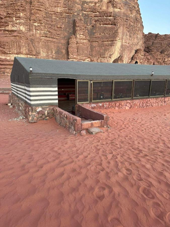 Rotana Camp Hotel Wadi Rum Bagian luar foto