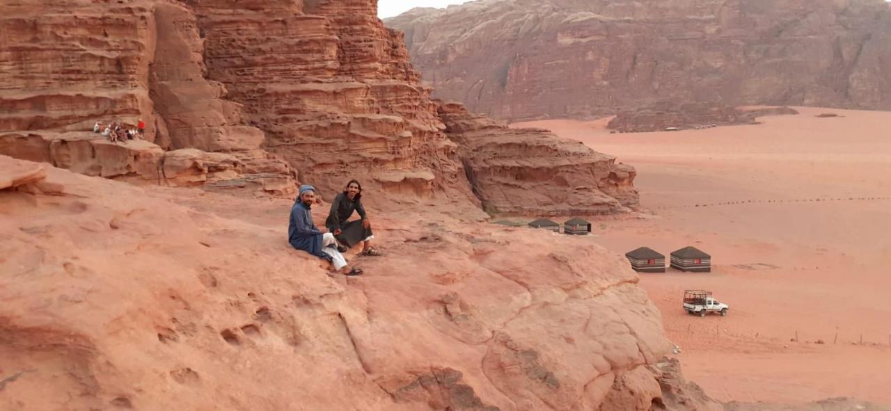 Rotana Camp Hotel Wadi Rum Bagian luar foto