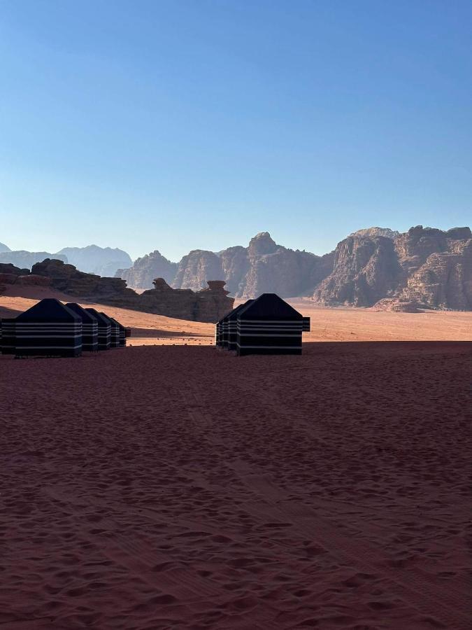 Rotana Camp Hotel Wadi Rum Bagian luar foto