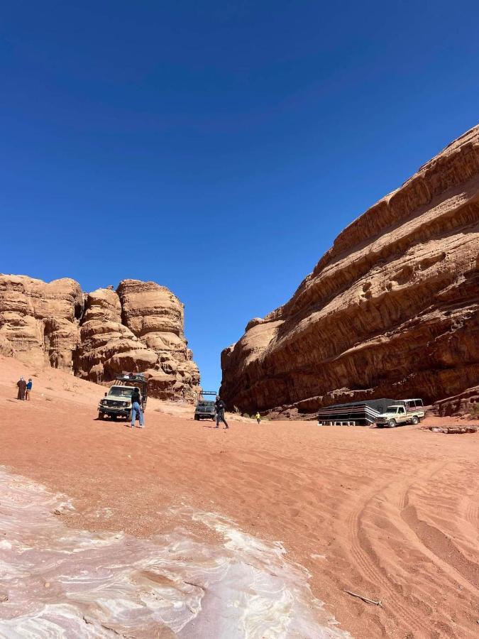 Rotana Camp Hotel Wadi Rum Bagian luar foto