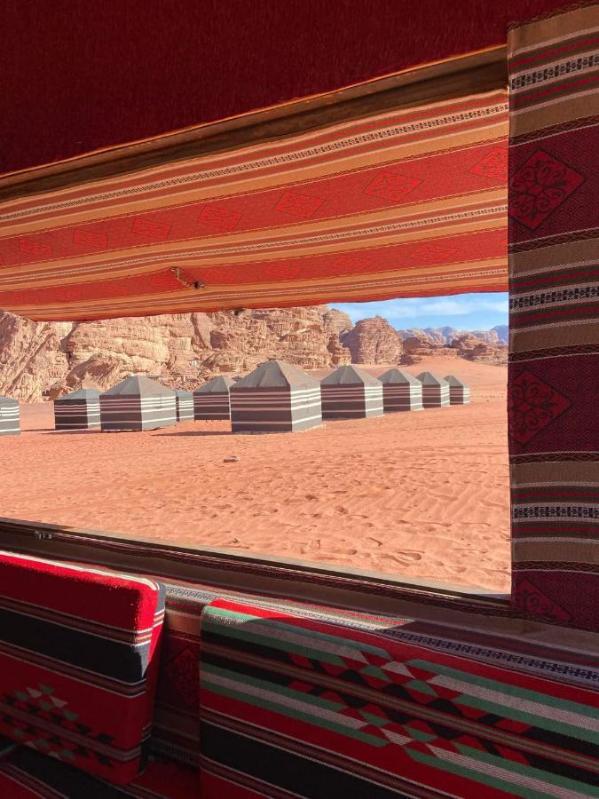 Rotana Camp Hotel Wadi Rum Bagian luar foto