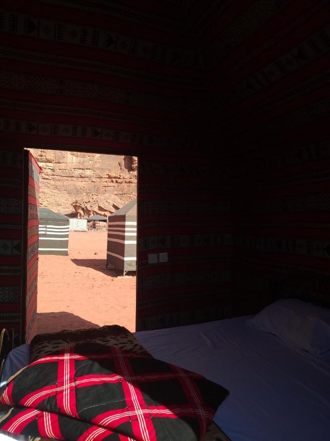 Rotana Camp Hotel Wadi Rum Bagian luar foto