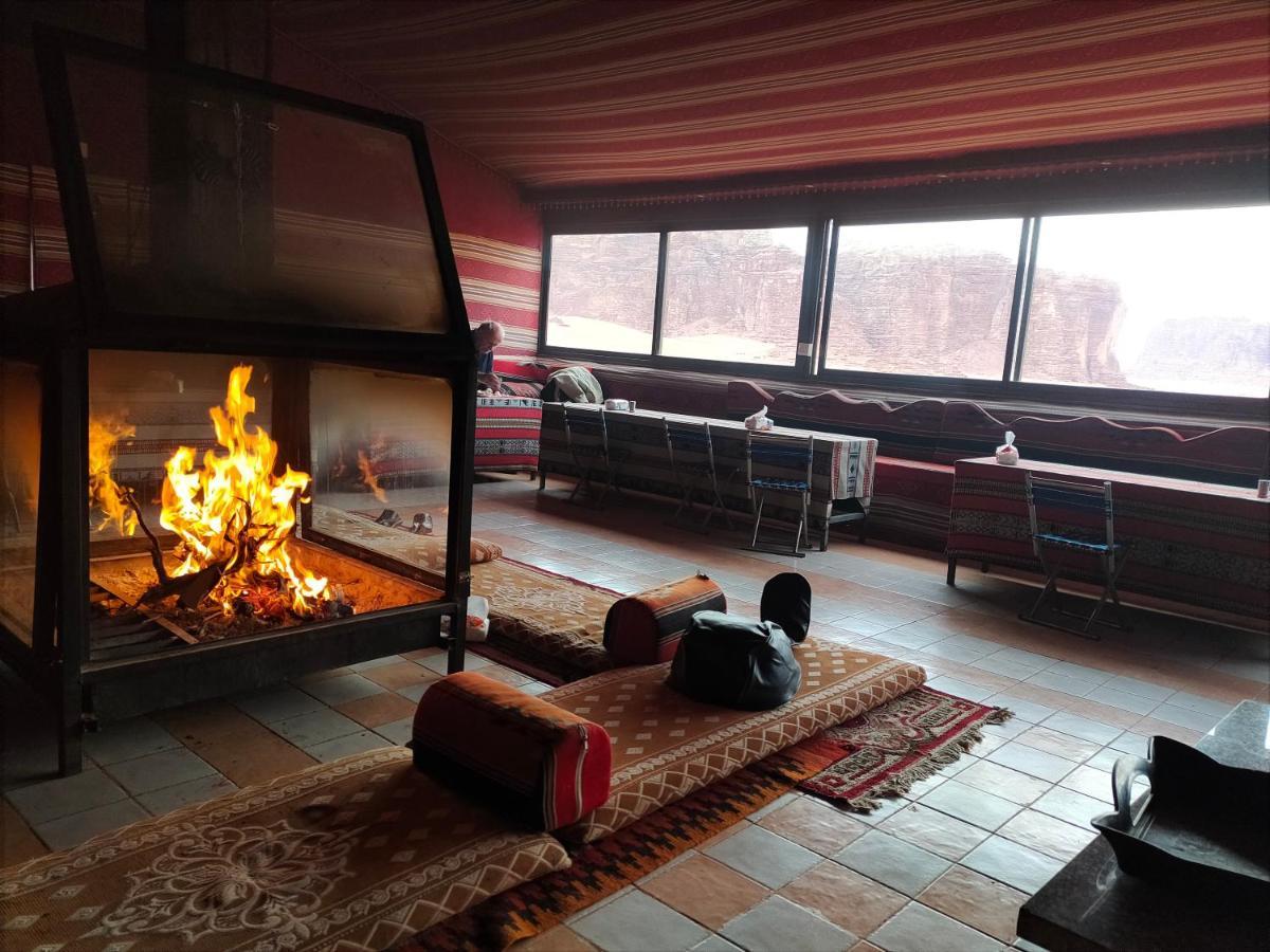 Rotana Camp Hotel Wadi Rum Bagian luar foto