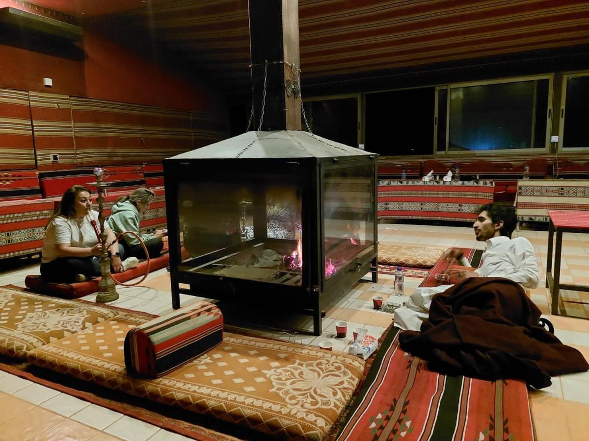 Rotana Camp Hotel Wadi Rum Bagian luar foto