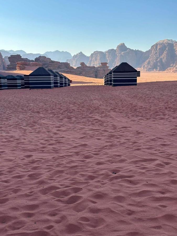 Rotana Camp Hotel Wadi Rum Bagian luar foto
