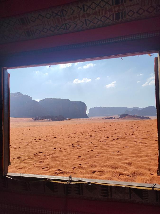 Rotana Camp Hotel Wadi Rum Bagian luar foto