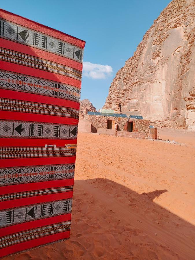 Rotana Camp Hotel Wadi Rum Bagian luar foto