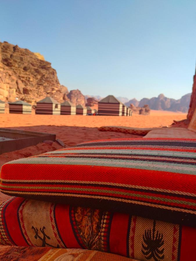 Rotana Camp Hotel Wadi Rum Bagian luar foto